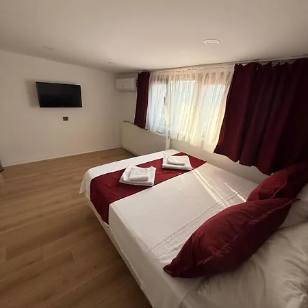 Neo Hotel 2*